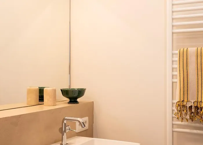 Zonnig & Funky Vlakbij Het *